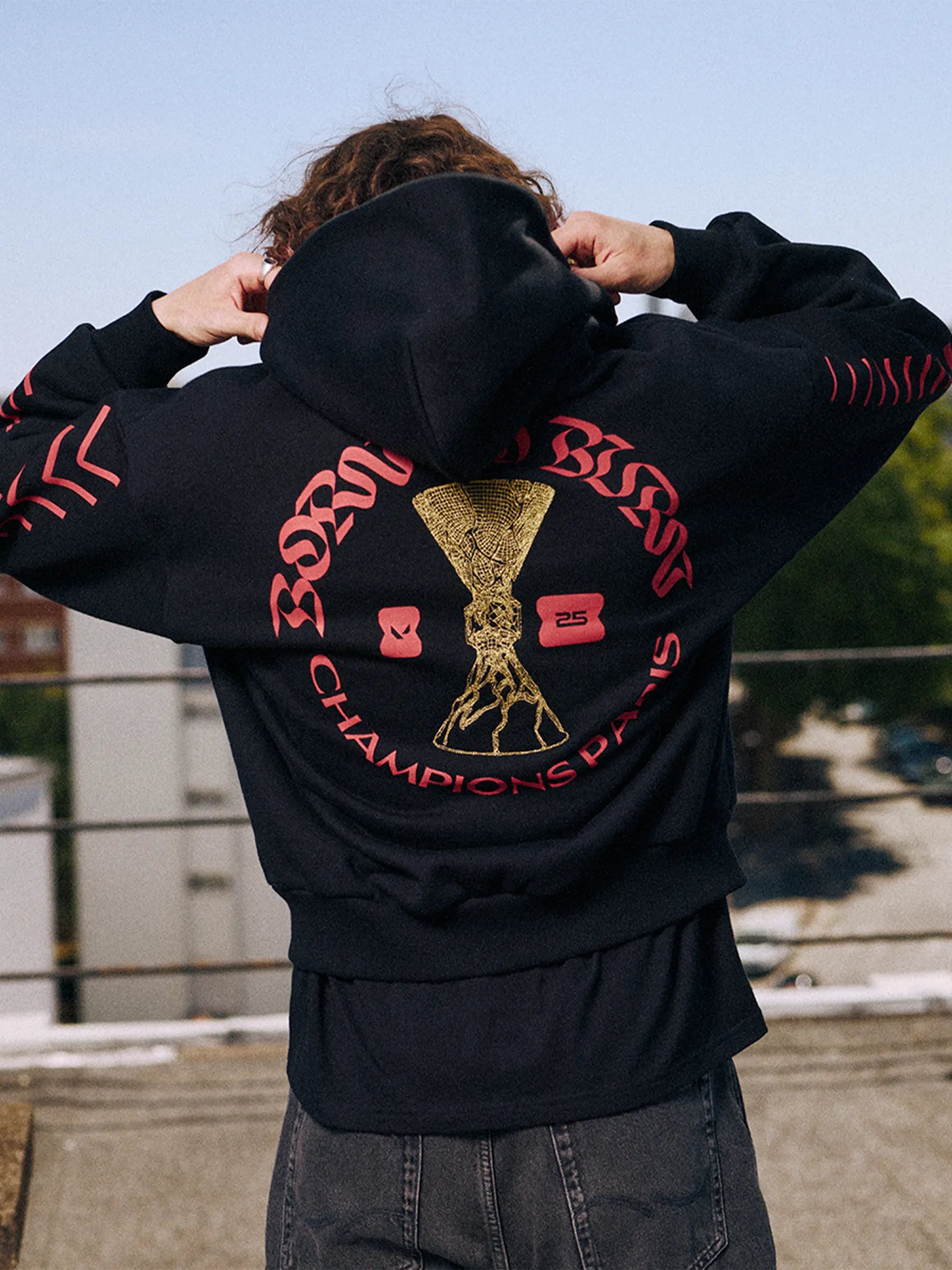 VCT Born to Burn Paris 2025 felpa zip nera