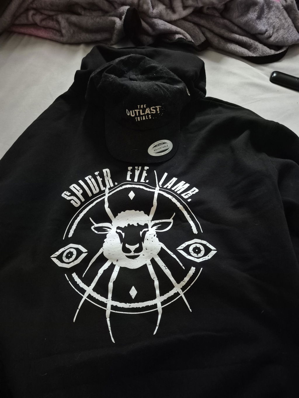 Red Barrels Spider Eye Lamb Felpa con Cappuccio Unisex Ufficiale