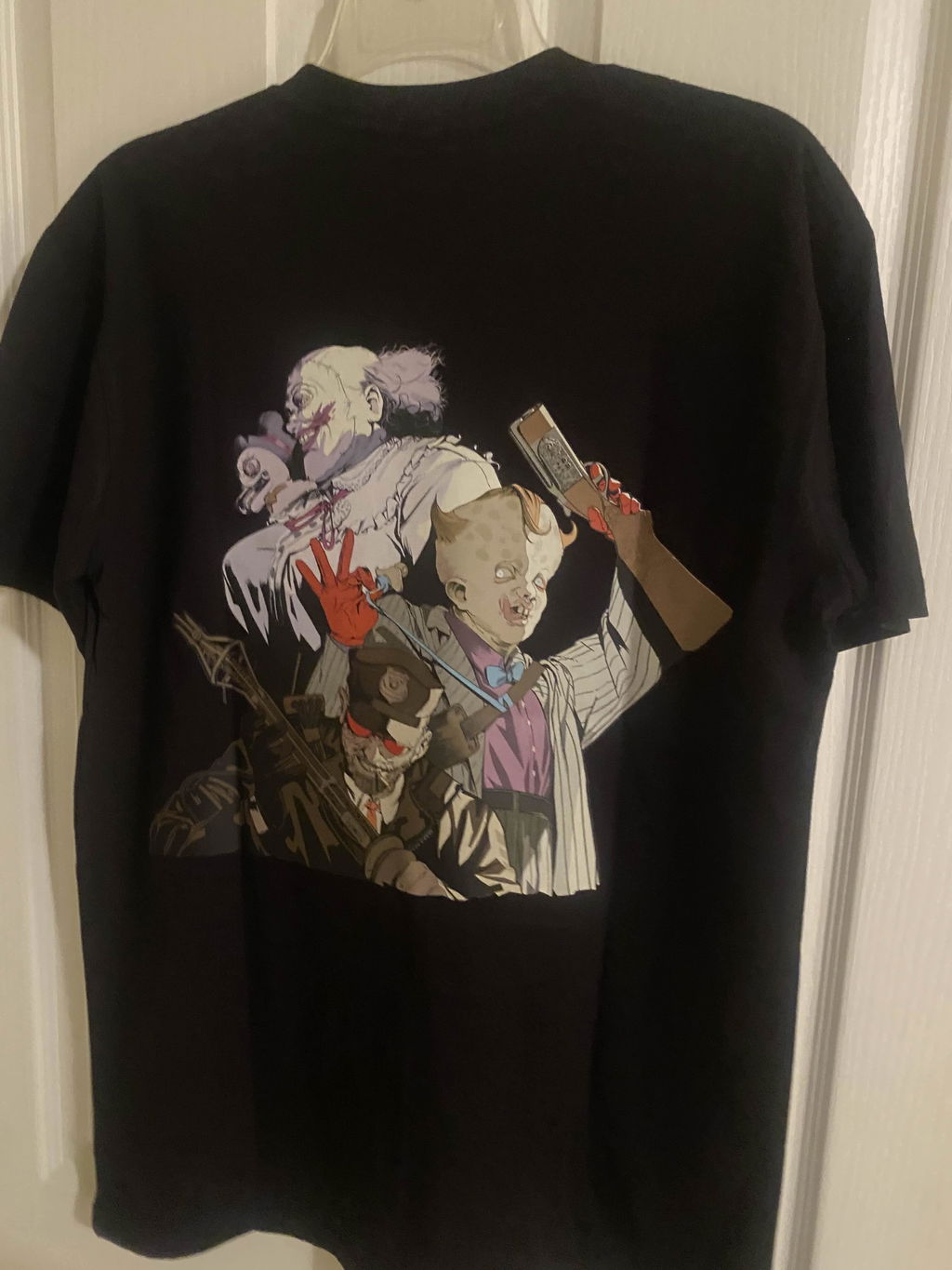Red Barrels Outlast Trials First Three t-shirt ufficiale