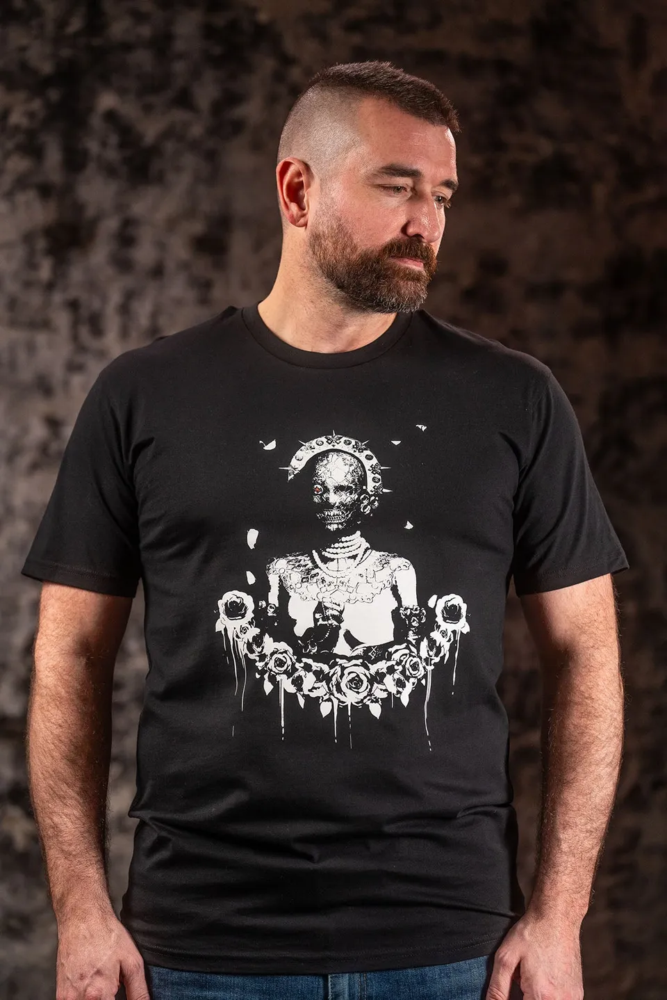 Red Barrels Outlast Liliya t-shirt ufficiale