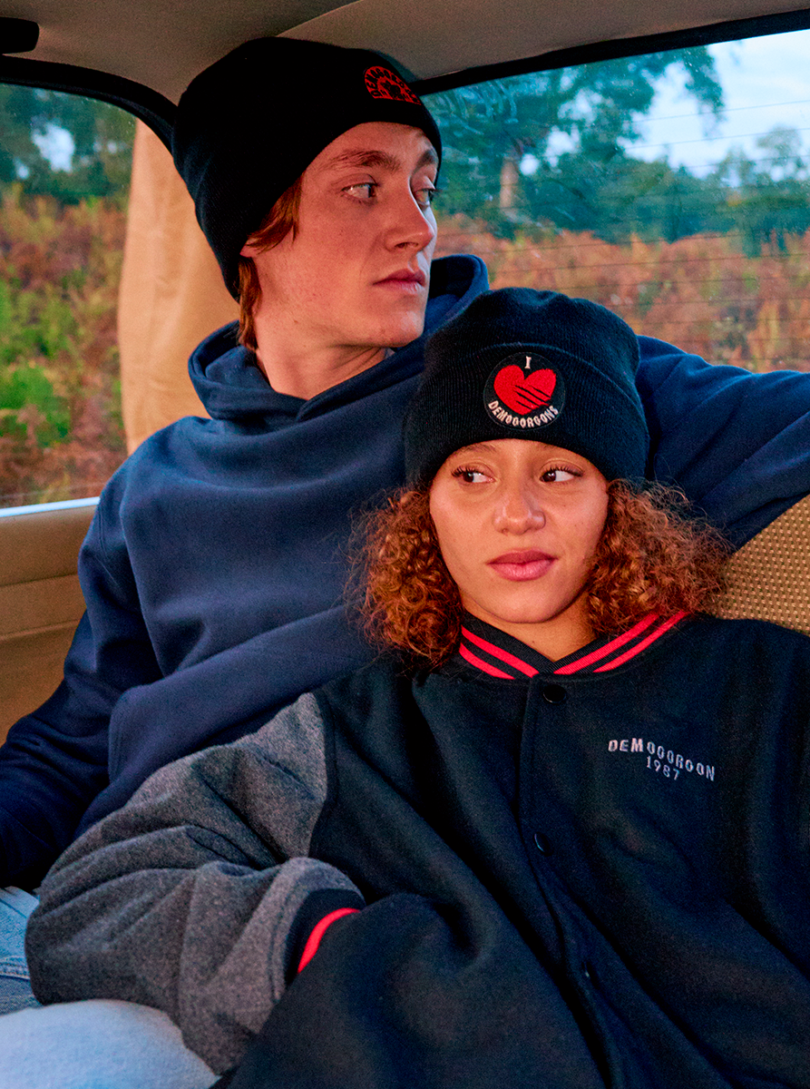 Stranger Things Love Beanie berretto taglia unica ricamato