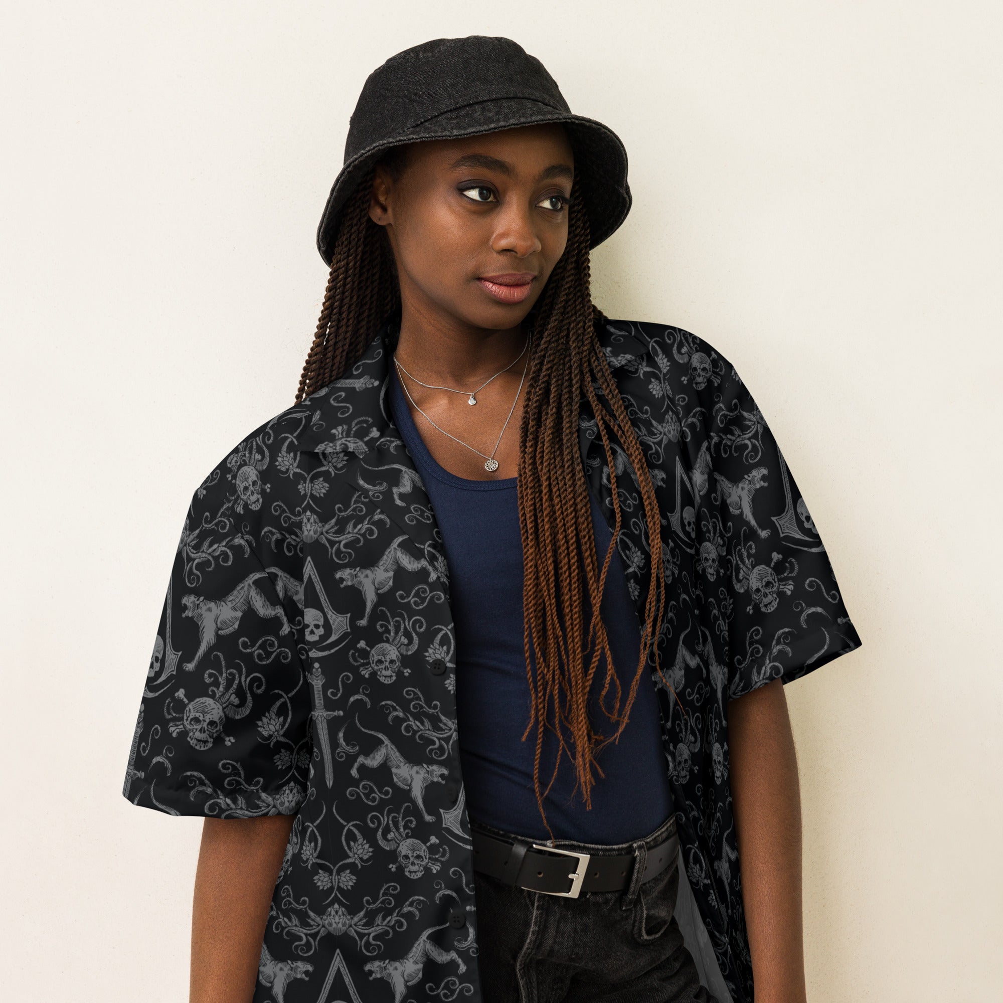 Ubisoft Assassin's Creed Black Flag Resynced camicia tattoo oversize